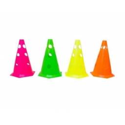 CONO profesional 24cm altura PERFORADO kallango